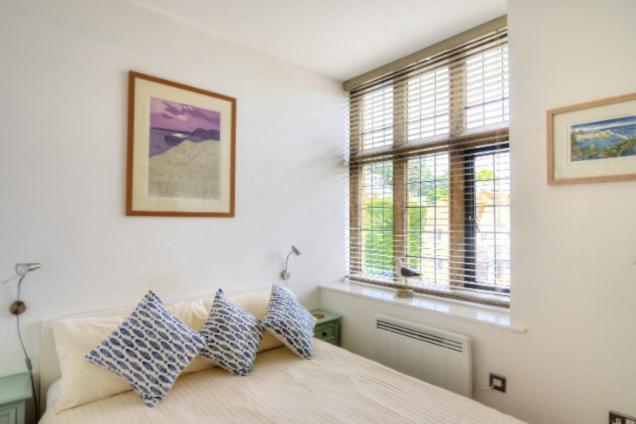5 Coram Tower Apartment Lyme Regis Exterior photo